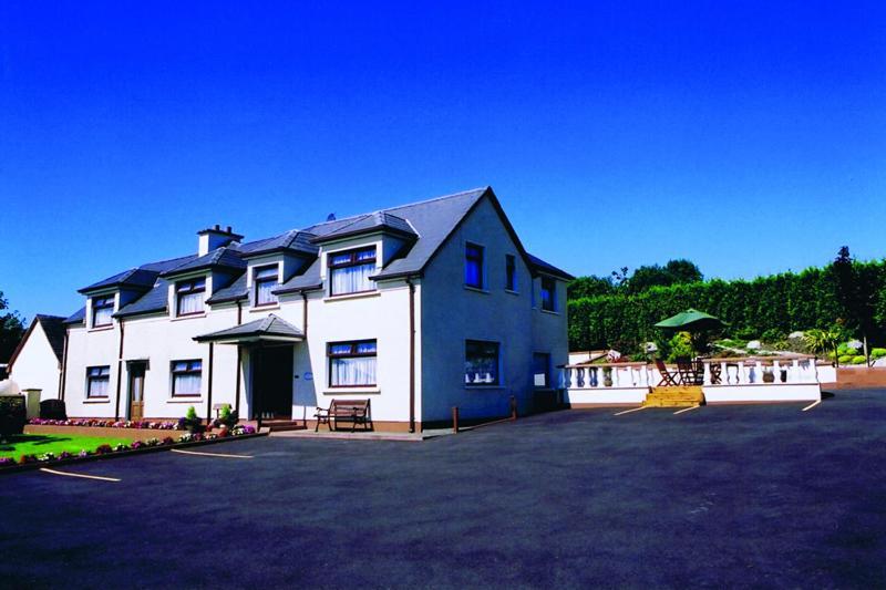 River Valley Farmhouse Bed & Breakfast Killarney Exterior photo